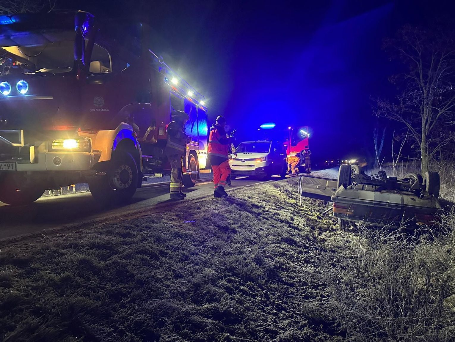 Dachowanie na drodze Dąbrowa - Boguszyce: jedna osoba poszkodowana - Zdjęcie artykułu