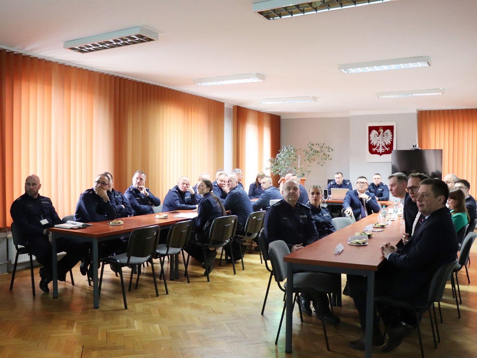 Komenda Powiatowa Policji. Mniej przestępstw i więcej patroli - Zdjęcie artykułu