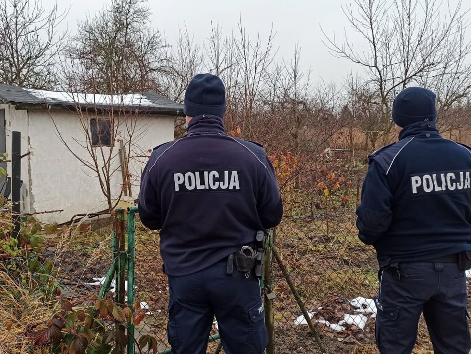 Mróz zabija - policja w Oleśnicy apeluje: Nie bądź obojętny, jeden telefon może uratować życie! - Zdjęcie artykułu