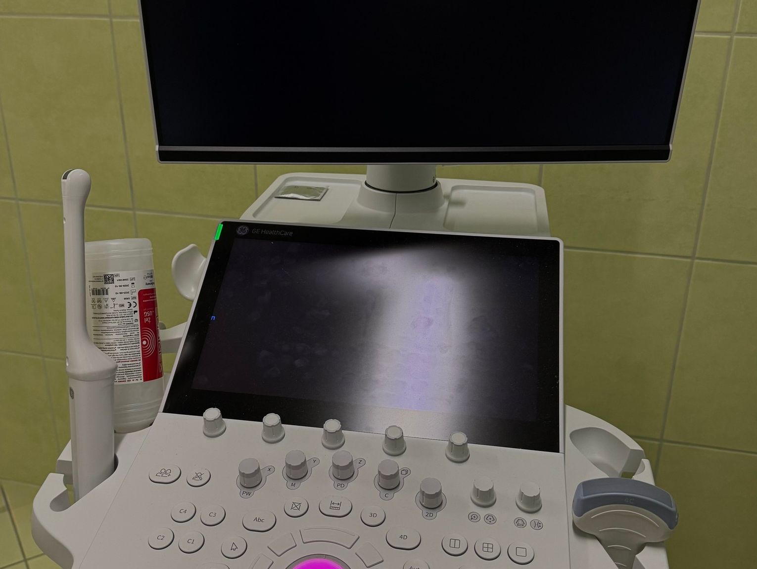 Nowy aparat USG w oleśnickim szpitalu podnosi jakość diagnostyki położniczo-ginekologicznej - Zdjęcie artykułu